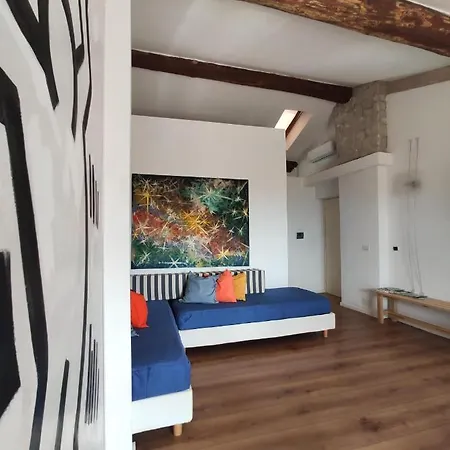 Casa Donegani Holiday home *